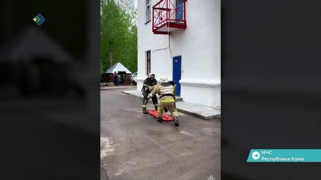 Ухтинские спасатели устроили для детей незабываемый урок безопасности