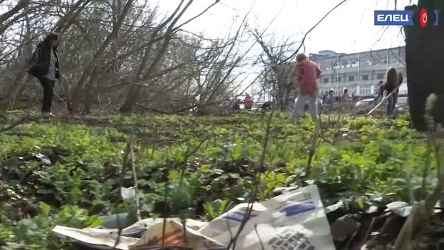 «Чистота - залог здоровья»: студенты медколледжа вышли на традиционные субботники