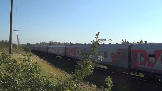 Тепловоз ТЭП70БС-238  с поездом №530 Ижевск — Анапа
