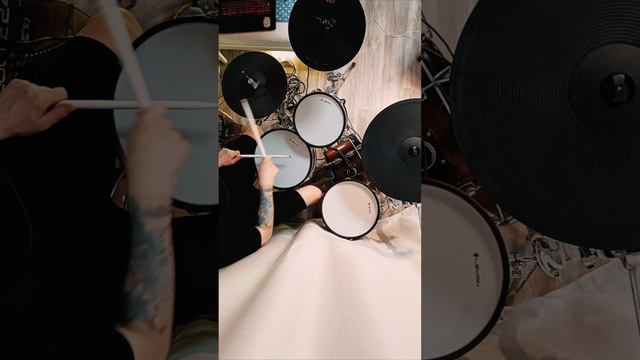 The Rasmus-Creatures of chaos |DRUMCOVER|🥁
#rock #Rasmus #drums #cover #drumcover
#барабаны #кавер