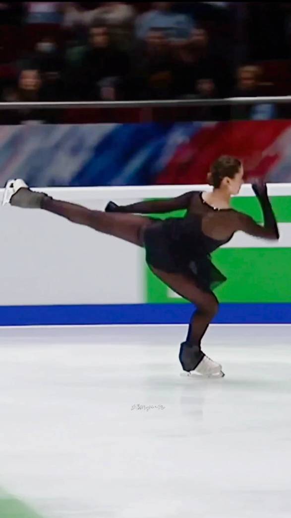 Камила - королева квадов, автор Эдита t.me/z3orym3r