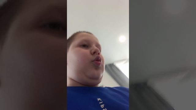 8 800 555 35 35 мем