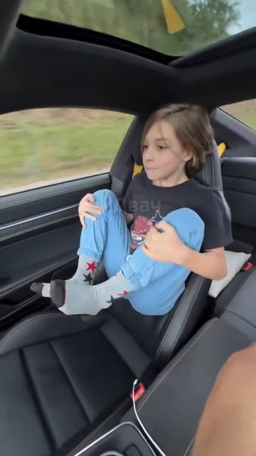 просто ускорение на Porsche 911 Turbo S