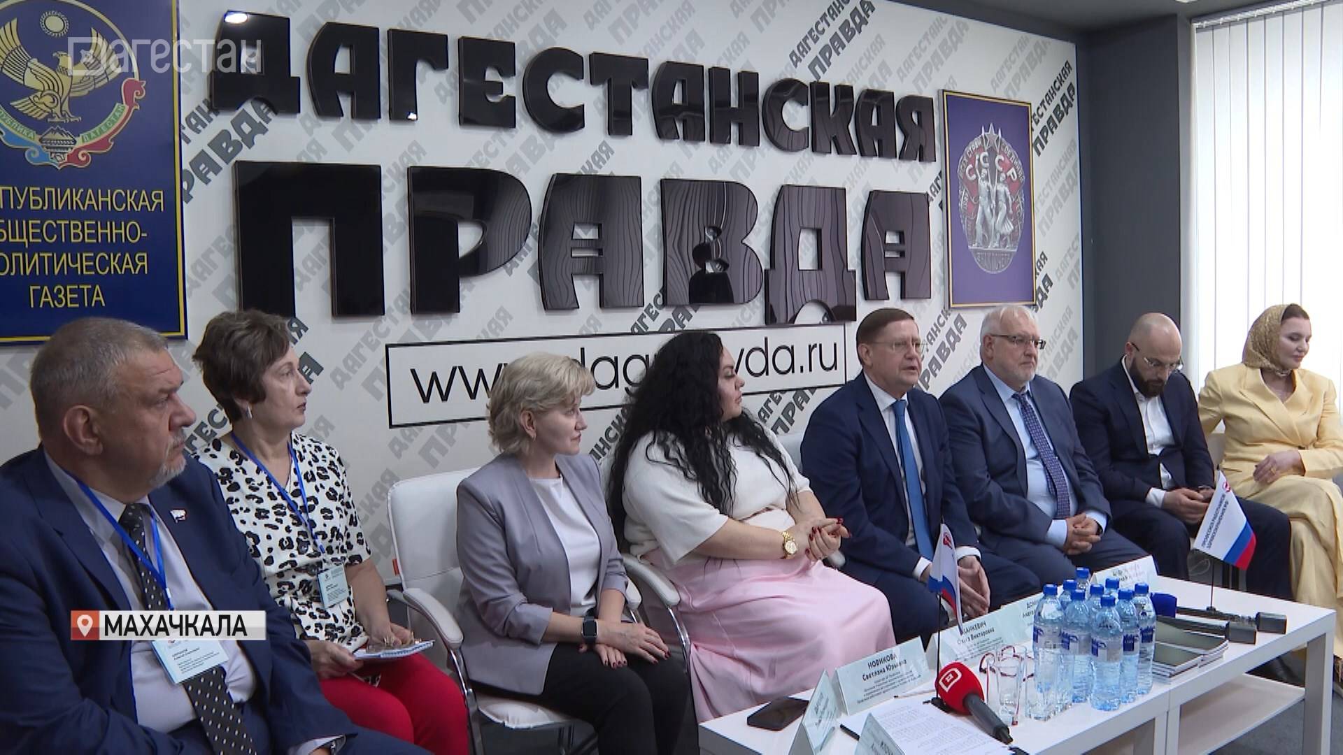 Минздрав РФ и Профсоюз в формате живого общения провели пресс-конференцию