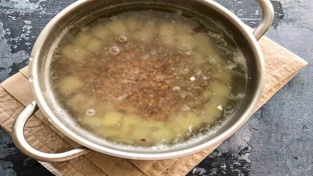 Грибной суп из шампиньонов с гречкой