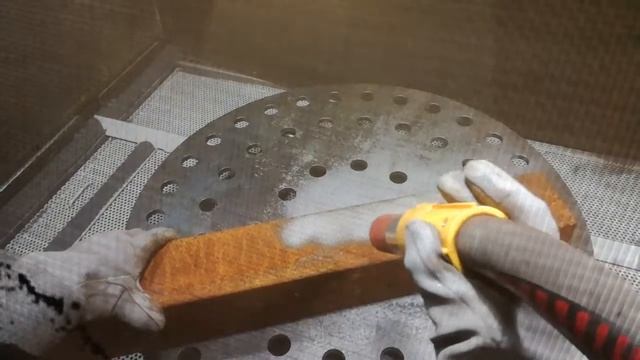 Обработка стальной дробью в напорной камере АКН-304-М1-В