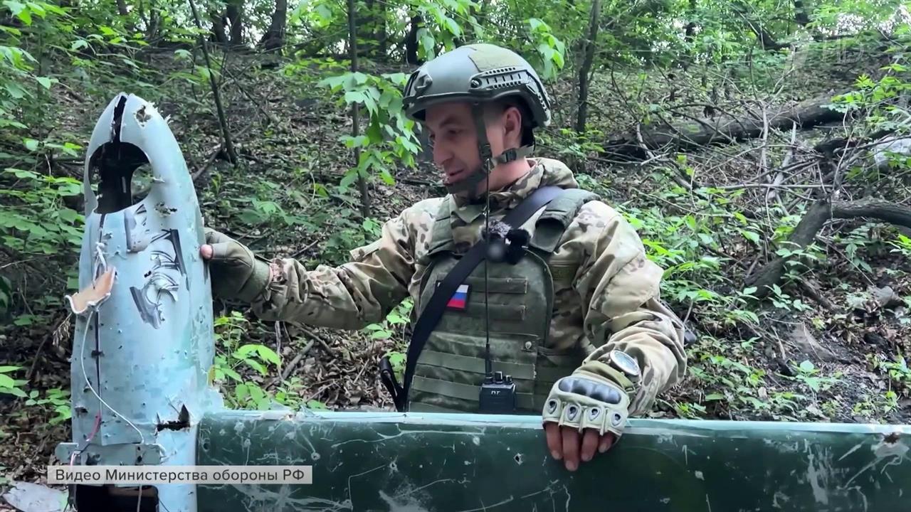 На Украине общество морально готовят к призыву восемнадцатилетних, включая женщин