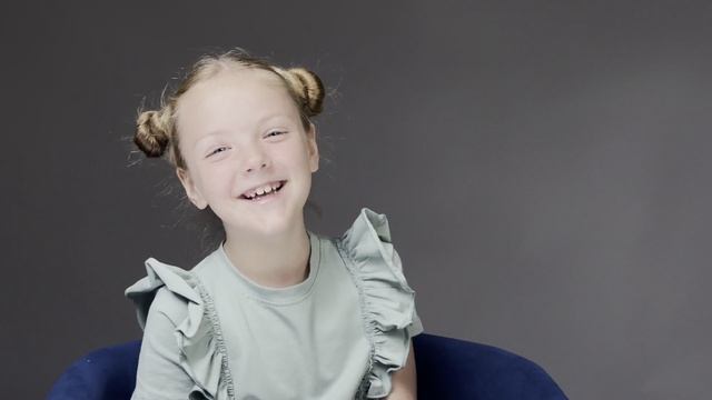 Полина Карева 7 лет