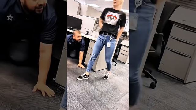 Подборка прикольных пранков!!! Ставь лайк!!!