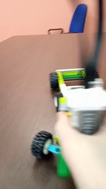 силач