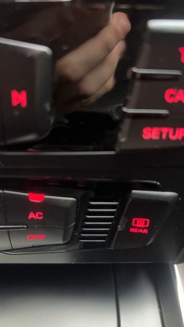 Как убрать запотевание стекол в авто.  Тг: Avikmotor #shorts #автолайфхак #авто