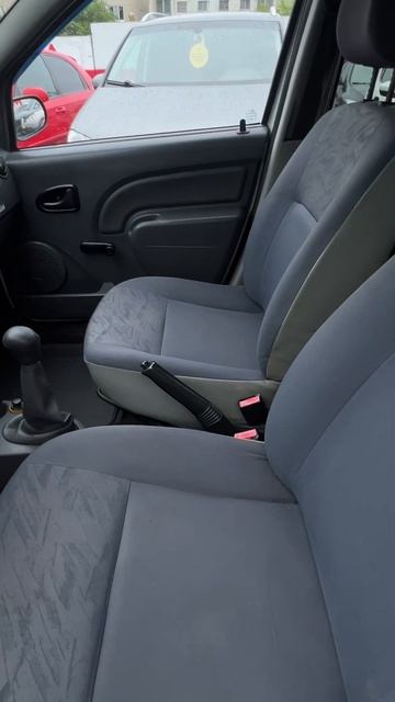 Renault Logan Седан 1.4 MT 2006г