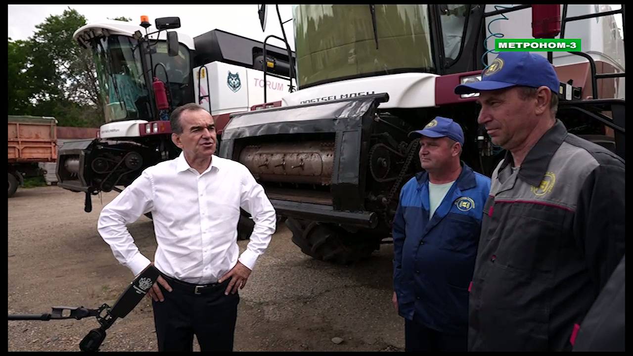 ГУБЕРНАТОР ВЕНИАМИН КОНДРАТЬЕВ ОСМОТРЕЛ ПОЛЯ ОЗИМЫХ В ГУЛЬКЕВИЧСКОМ РАЙОНЕ