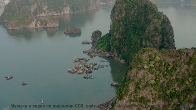 Мелодия ведёт сквозь горы, поля и реки - Ancient Memories -- HoliznaCC0 -- Forager