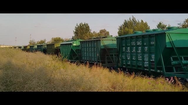 2ТЭ25Км - 0297 с грузовым поездом.