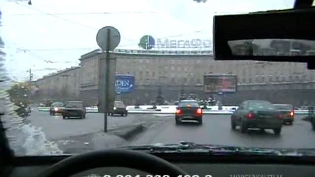 Пол часа о том как выжить на российских дорогах