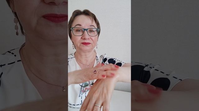 Бронзирующий крем-тон Giordani Gold Essenza Орифлэйм Орифлейм Oriflame