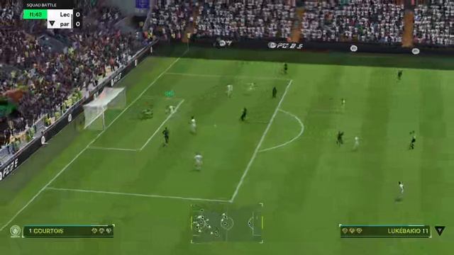 Игрок просто стоял и ждал мяч