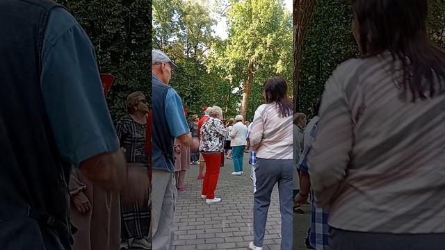 1000019470.mp4танцы кому заа.Саранск.