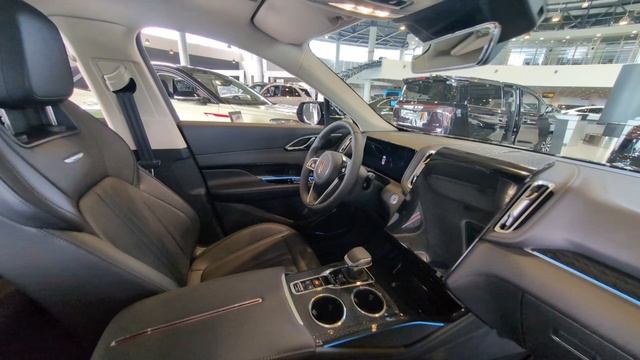 HONGQI HS3 Deluxe