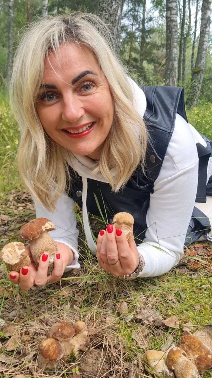 БЕЛЫЕ ГРИБЫ со всех сторон. ТИХАЯ ОХОТА 2025, сбор грибов в лесу.