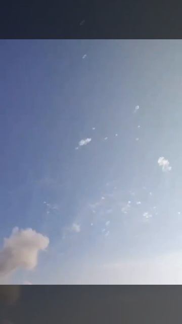 Этим утром Иран снов произвел серию ударов баллистическими ракетами по Израилю.

Удары пришлись по Т