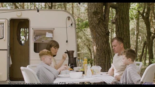 Вы заслужили этот момент покоя - включите и наслаждайтесь! - Still-True -- Ketsa -- Summer With Soun