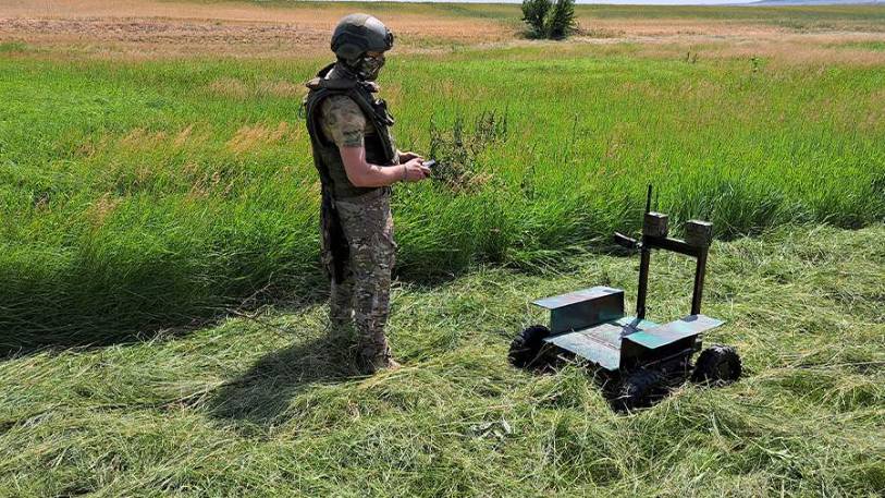 ВС РФ применили в зоне СВО наземные беспилотники «Шанхай» и «Лягушка»