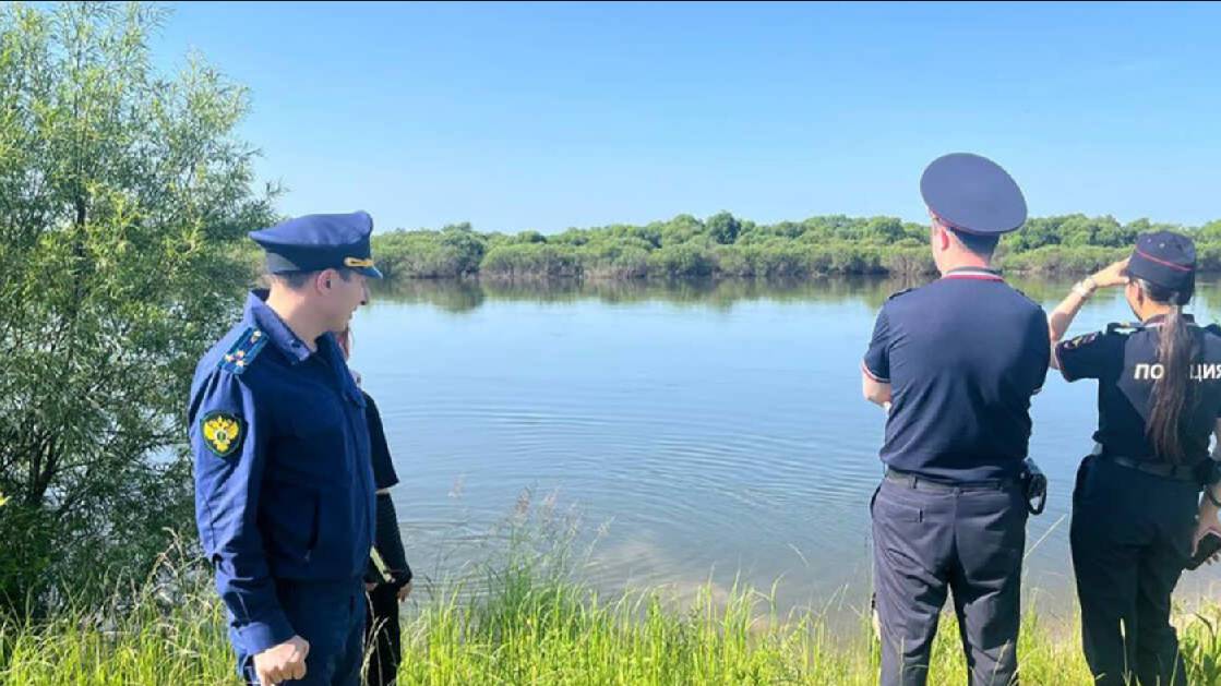 Подросток пропал во время плавания в Приморье