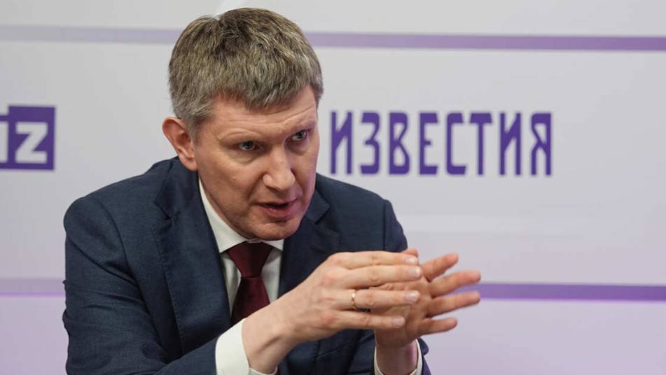 Глава ВТБ оценил заявление Решетникова о близкой рецессии