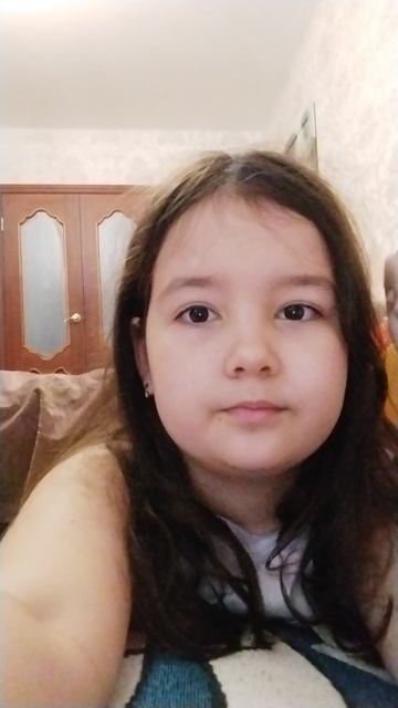 выбираю канцелярию с подружкой для второго класса