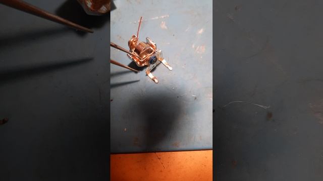 Зарядное устройство Maxinter-PLUS 8AT 12v. Ремонт монометра, стрелочки, амперметра.