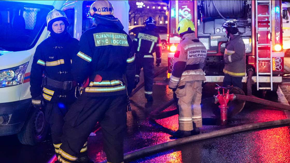 Пожар площадью 600 "квадратов" вспыхнул на хлебозаводе в Махачкале