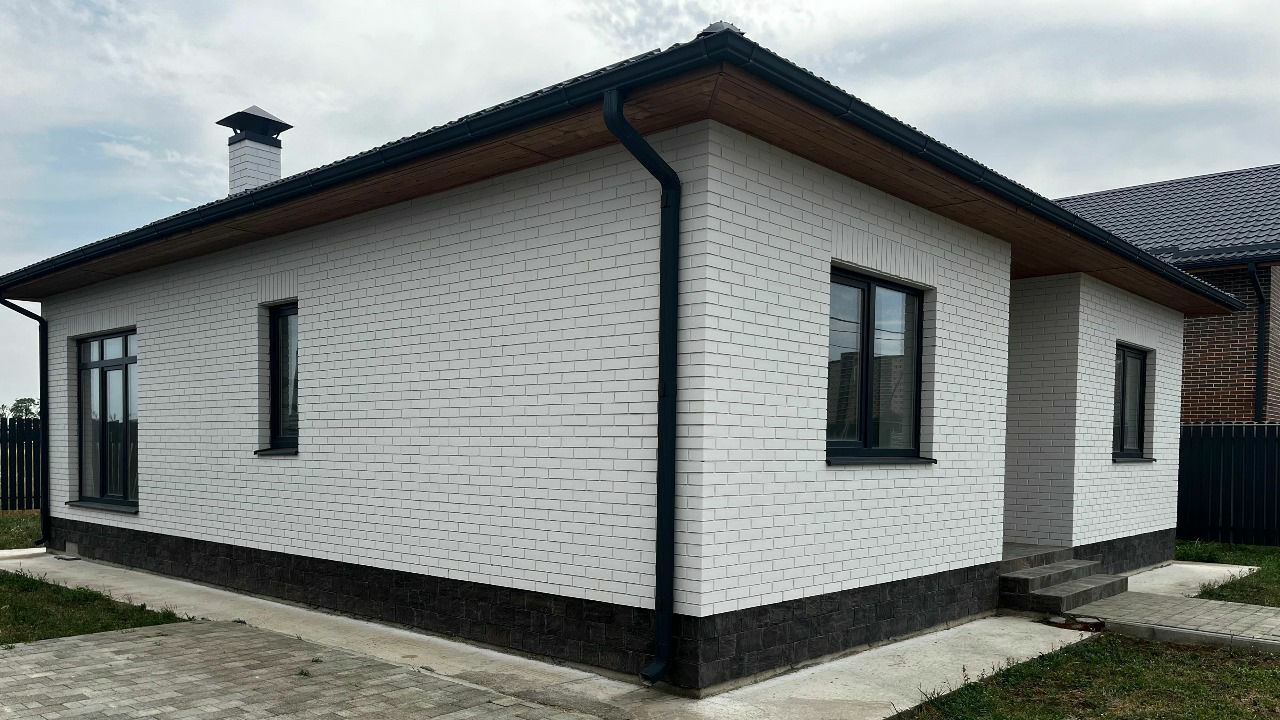 Пpосторный дом 130 М2 на учaстке 5 соток (Ижc), в г. Краснодар, КП Николино парк