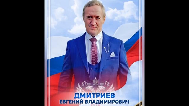 Как много зрителей, все в масках!