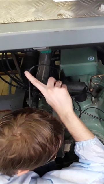Настройка автоматики компрессора Bitzer https://t.me/chiller_servis #short #shorts #чиллер-сервис