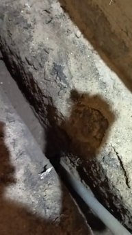 баня, копаем ввод под воду.mp4