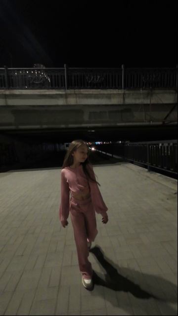 Под мостом