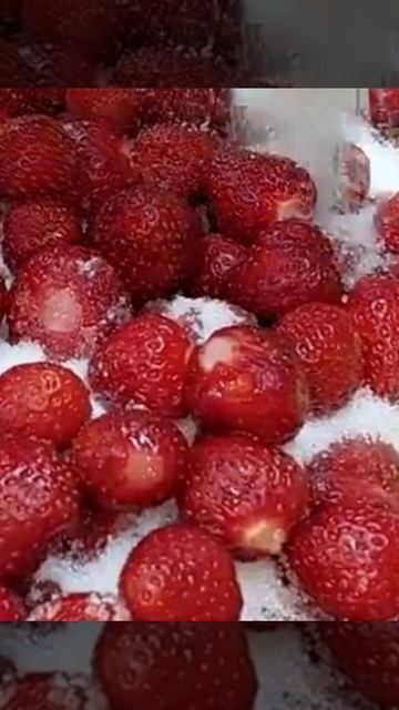 клубничное варенье, заготовки на зиму