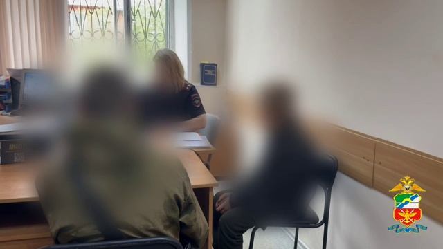 В Кузбассе двое подростков пытались доехать до дома на грузовом поезде и не смогли спрыгнуть с него