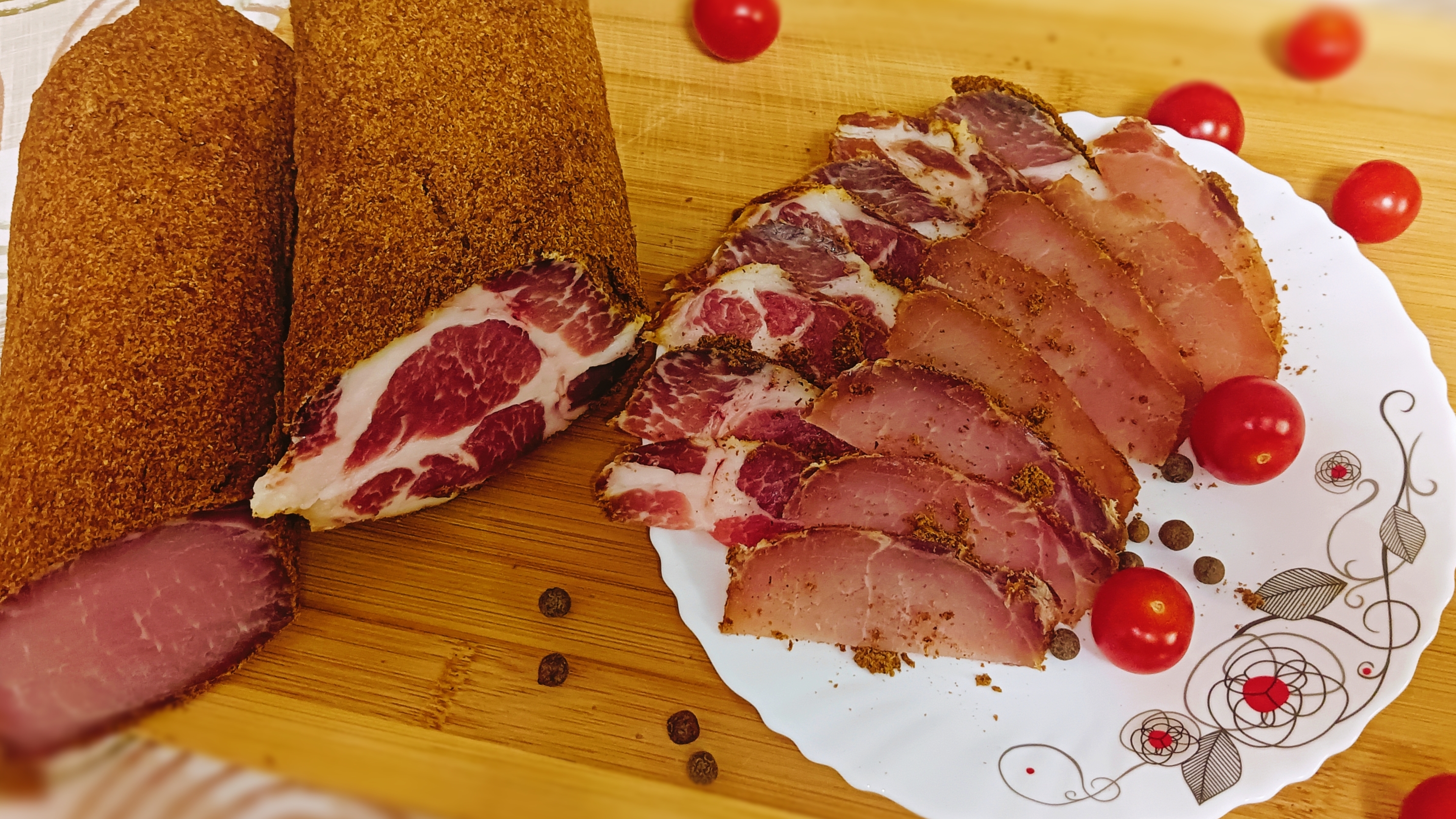 Бастурма. Часть 2. Процесс натирки и вяления мяса