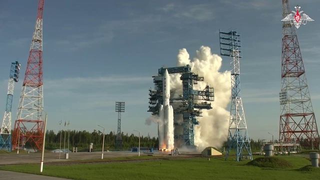 Пуск ракеты-носителя «Ангара-А5» с космодрома «Плесецк»