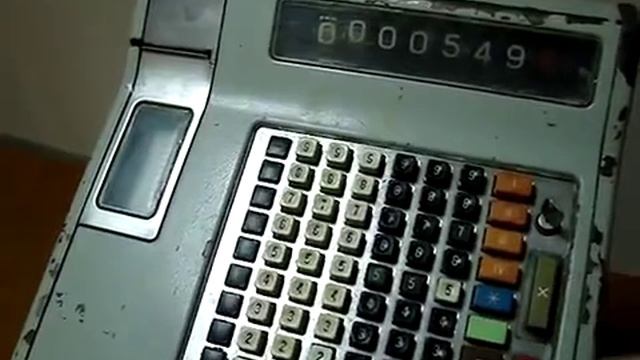 Кассовый аппарат из прошлого
