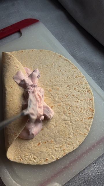 Тортилья с клубникой