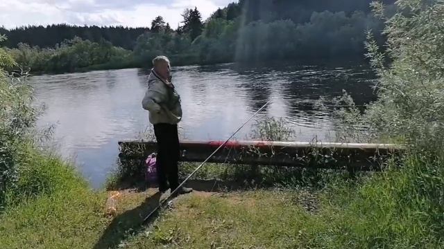 Кто куда, а мы на рыбалочку😂