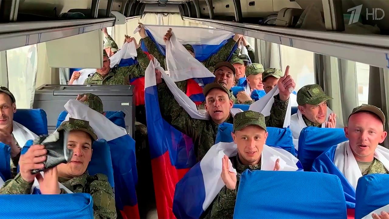 Еще одна группа российских военных возвращена с подконтрольной Киеву территории