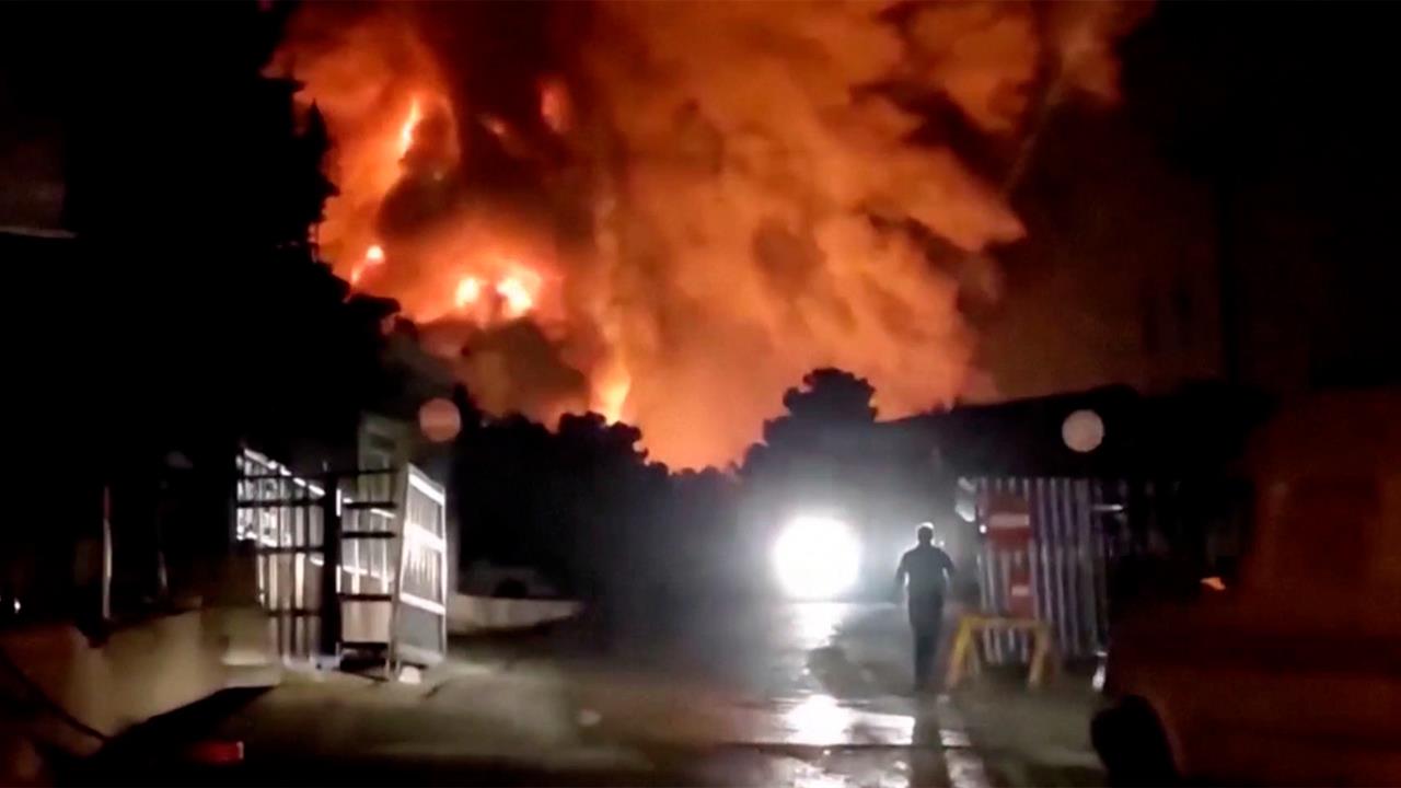 Израиль нанес удар по ядерному исследовательскому центру и военным объектам Ирана