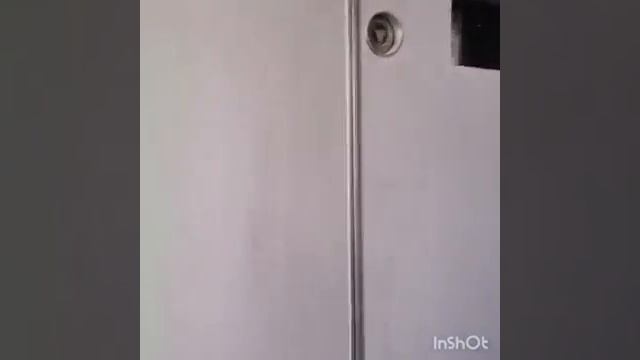Зачем они снимают дверцы в подъезде
