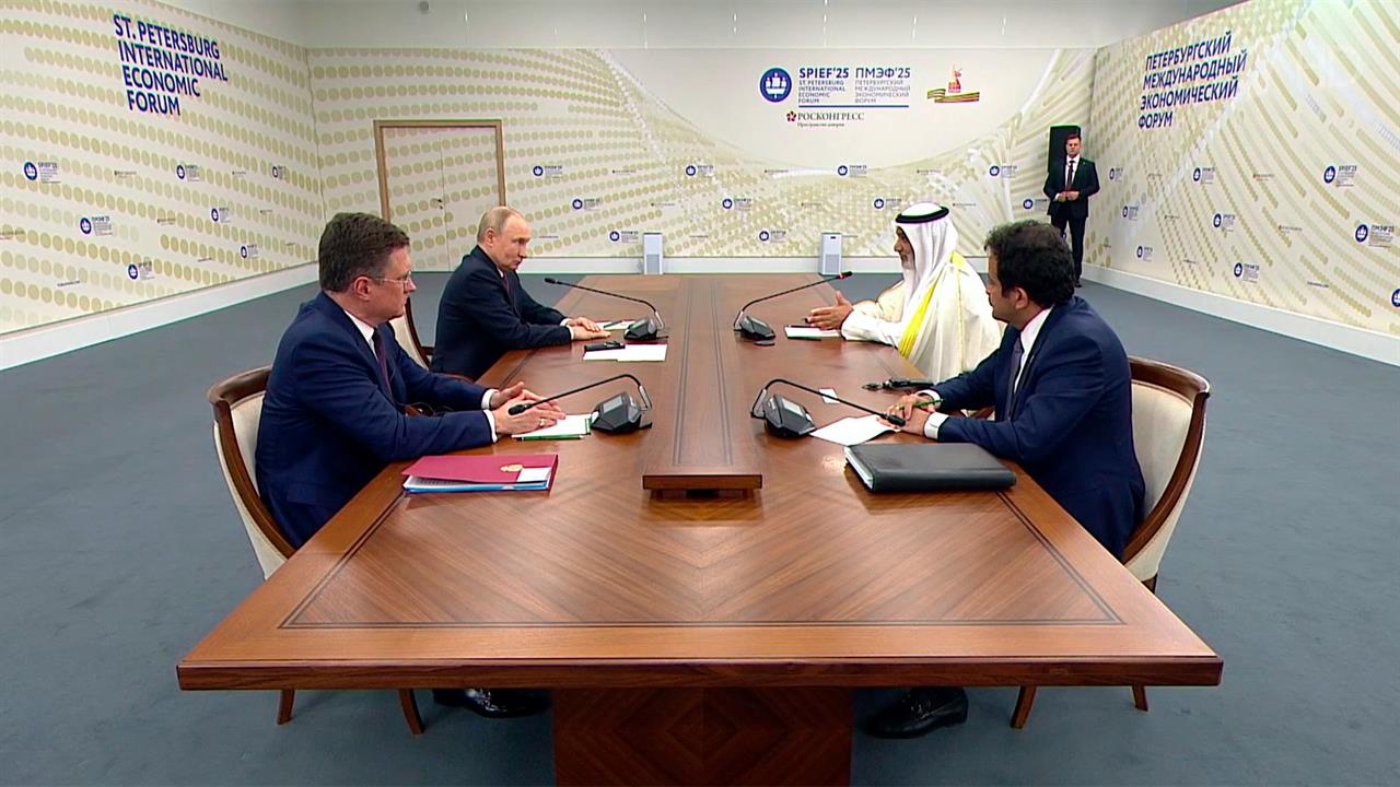 Владимир Путин в Петербурге провел переговоры с генеральным секретарем ОПЕК