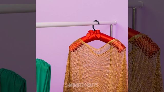 37 CRAZY DIY WAYS TO UPGRADE YOUR BORING CLOTHES